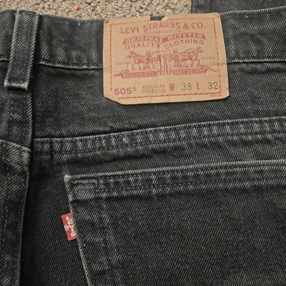 Vintage Levis 505‎ Jeans Mens 38x30 Black Denim Regular Fit Straight Leg USA 90s